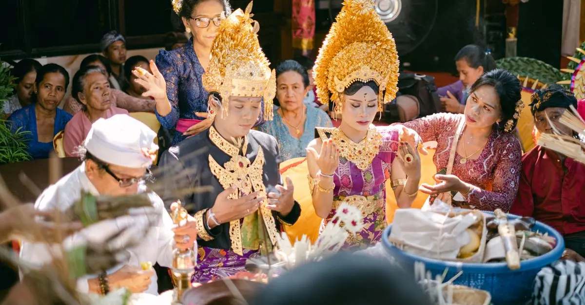 Comment Intégrer des Traditions Familiales dans Votre Mariage