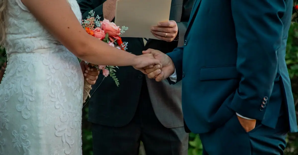 Comment Créer des Vœux de Mariage Émotionnels et Authentiques