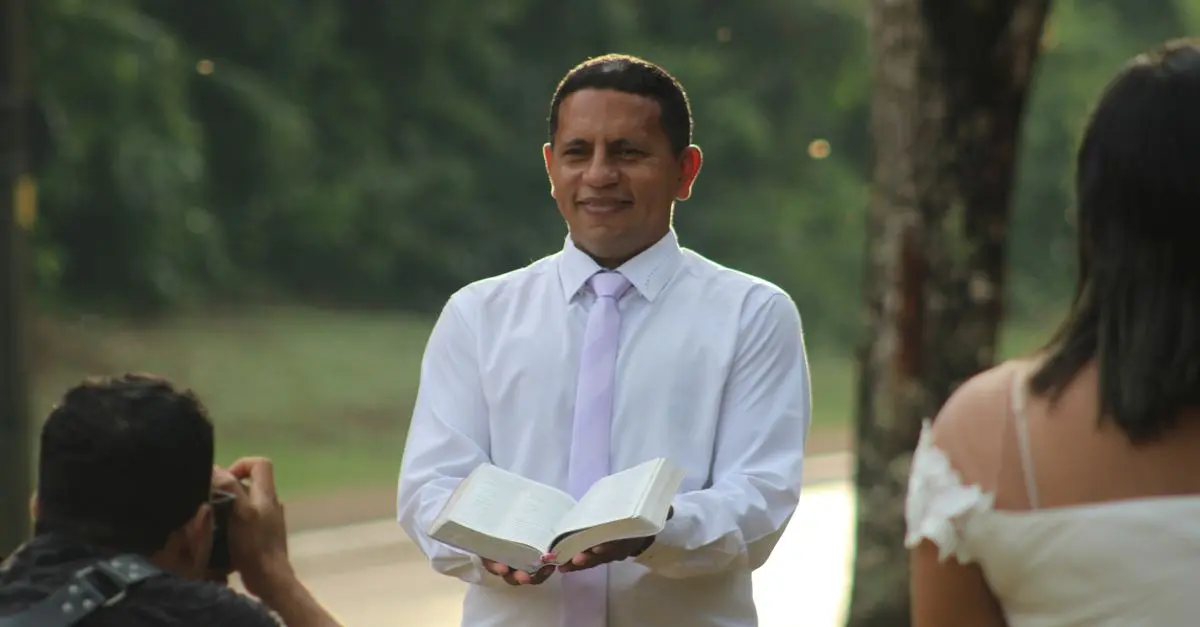 Comment Choisir le Bon Officiant pour Votre Cérémonie de Mariage
