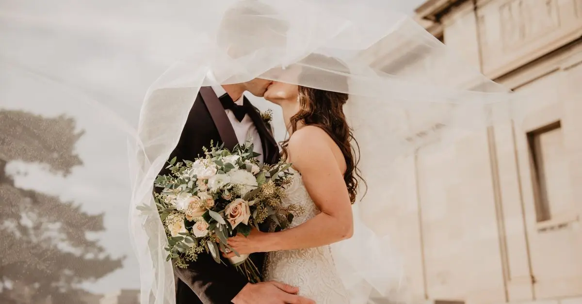 Comparatif : Photographe de Mariage vs Vidéaste