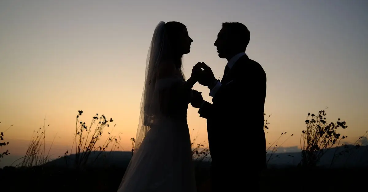 Comment Créer une Cérémonie de Mariage Émotionnelle et Unique