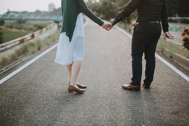Comment Intégrer des Rituels Personnalisés dans Votre Mariage