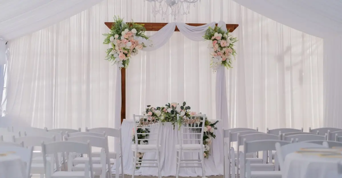 5 Astuces pour Personnaliser Votre Cérémonie de Mariage