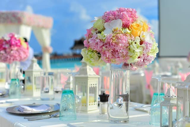 Comment Organiser un Mariage Intime et Émotionnel