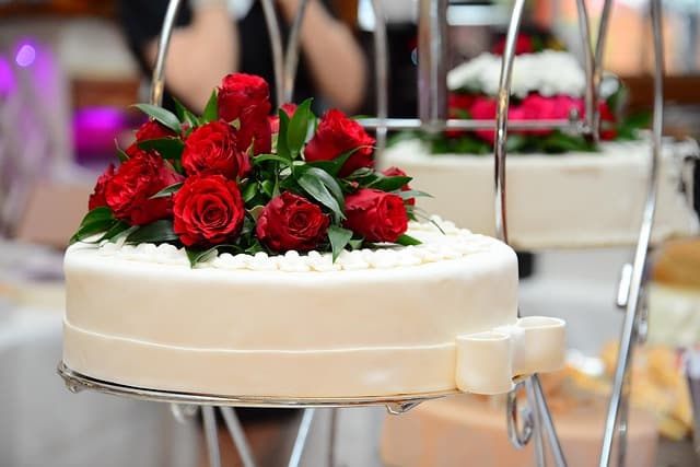 Les Rituels de Mariage : Symboles d'Amour et d'Union